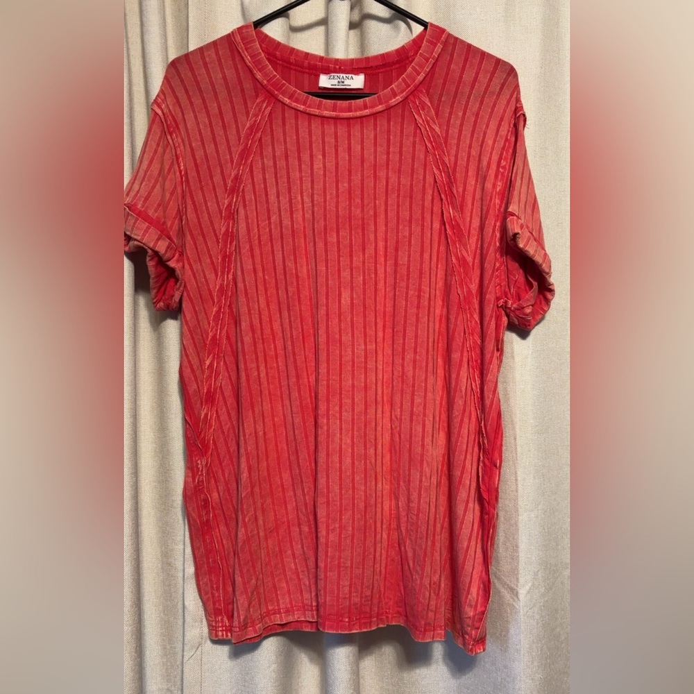 Zenana Outfitters Vibrant Red Top S/M